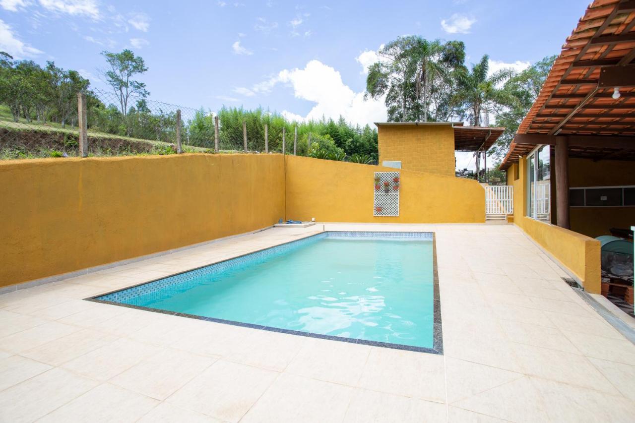 Chácara c piscina churrasqueira e Wi-Fi em Ibiúna Exterior foto