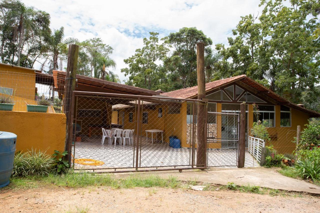 Chácara c piscina churrasqueira e Wi-Fi em Ibiúna Exterior foto